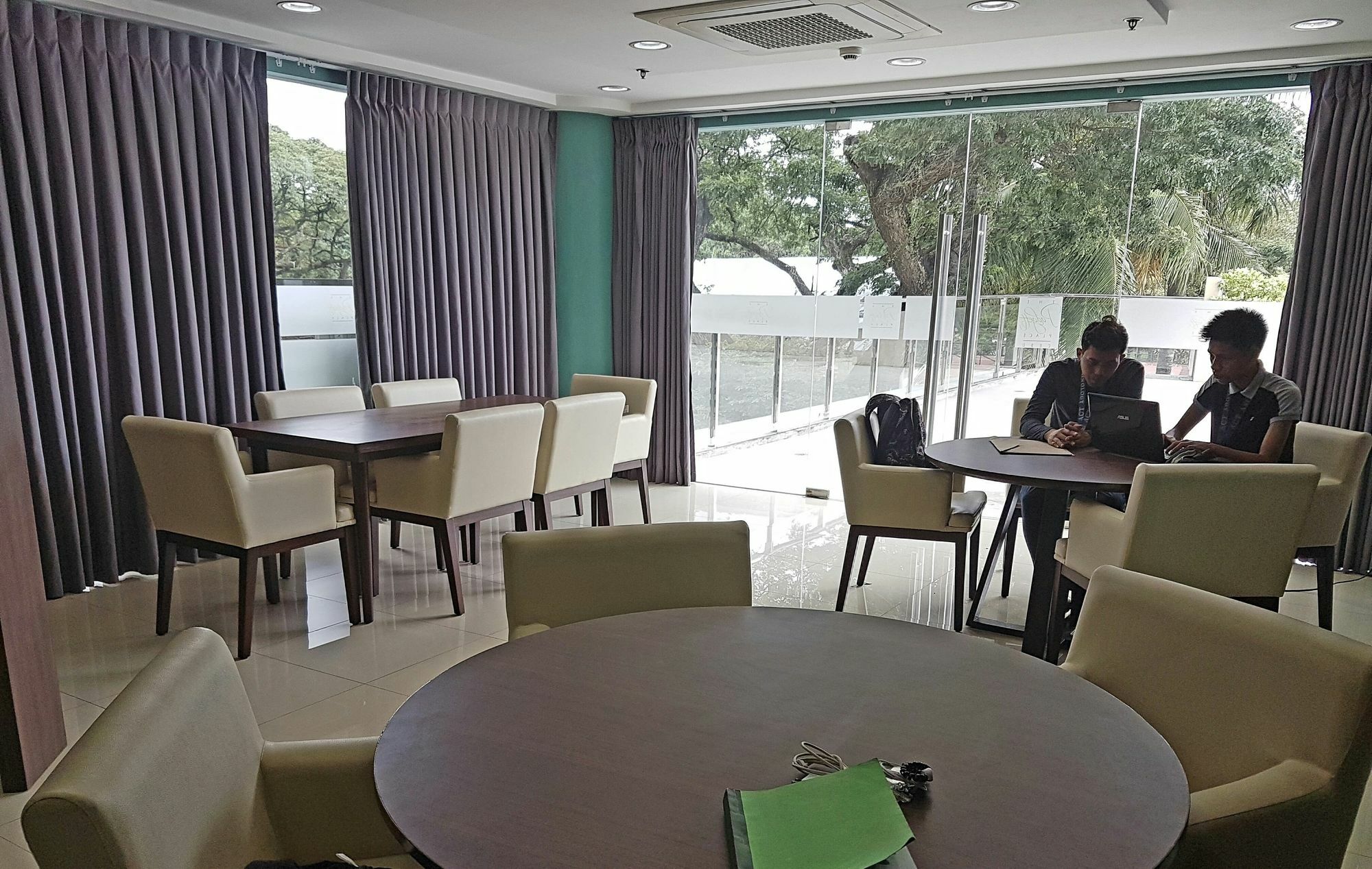 Padgett Place Prime Suites Cebu Exteriér fotografie